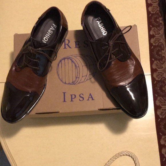 NWOT Men’s 👞 Siz see Chart - Picture 3 of 9